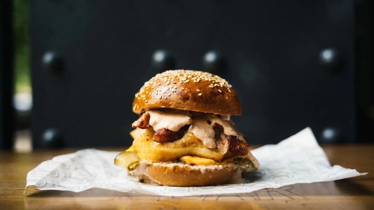 Tripla Sajtburger 180gr