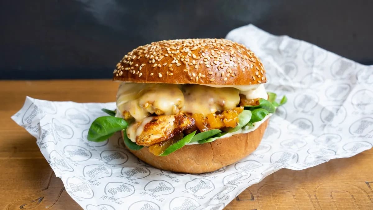 Pineapple Csirke Burger 180gr