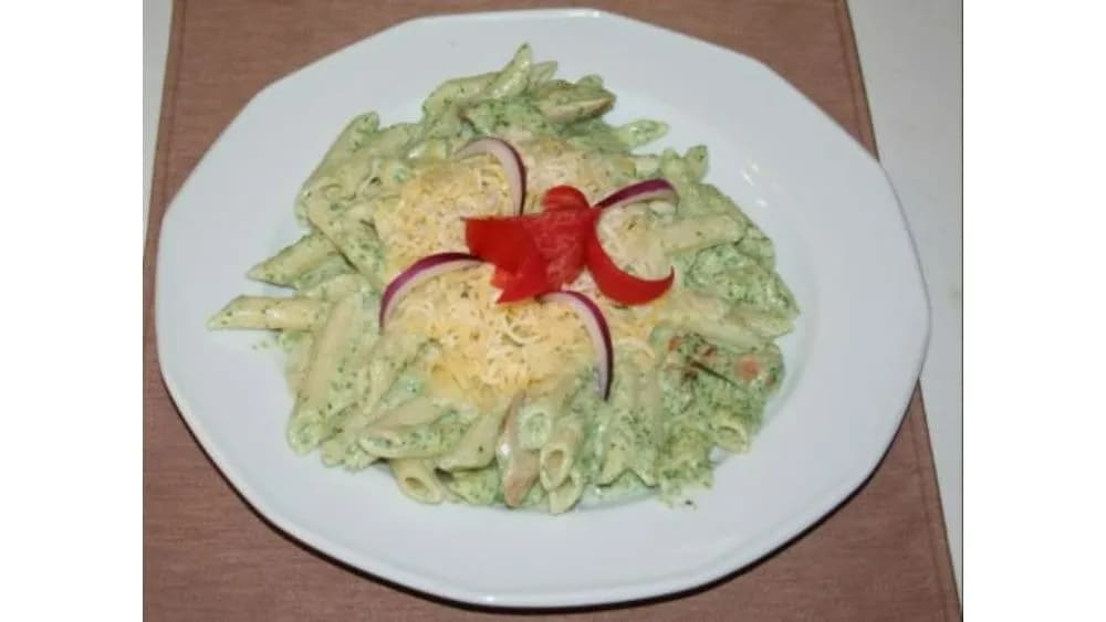 Tejszínes-spenótos csirkés penne