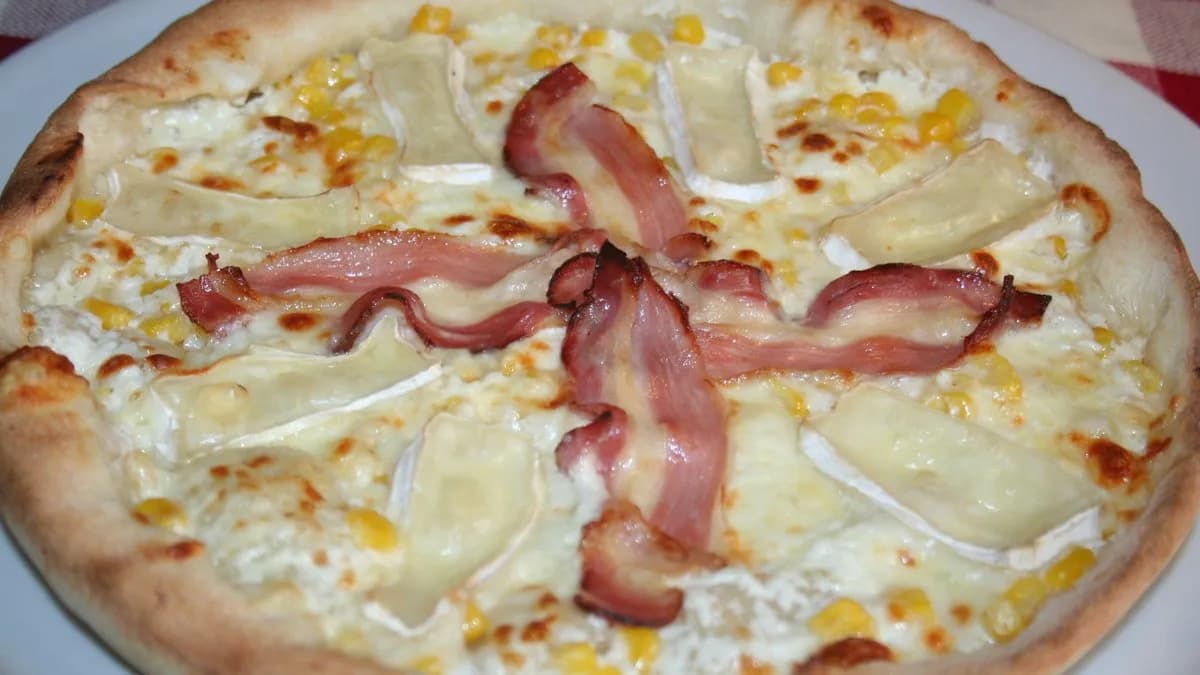 Adri kedvence pizza (30 cm)