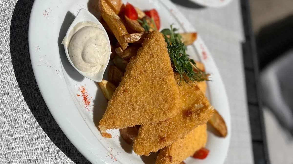 Rántott sajt tartármártással