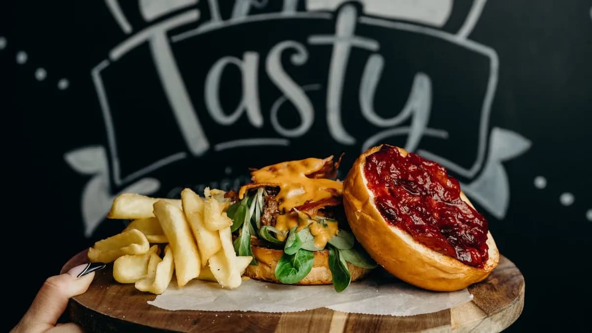 Plum and Pork B. menü