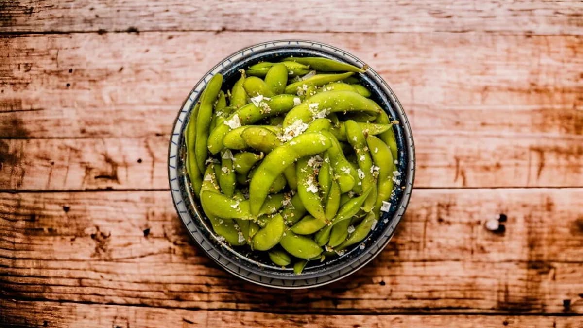 4. Párolt szójabab héjában (Edamame)