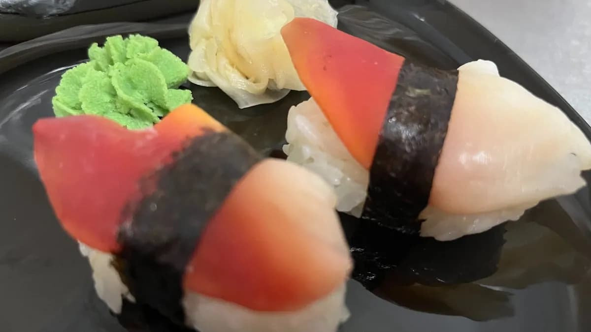 N11. Hokkigai nigiri (2db)