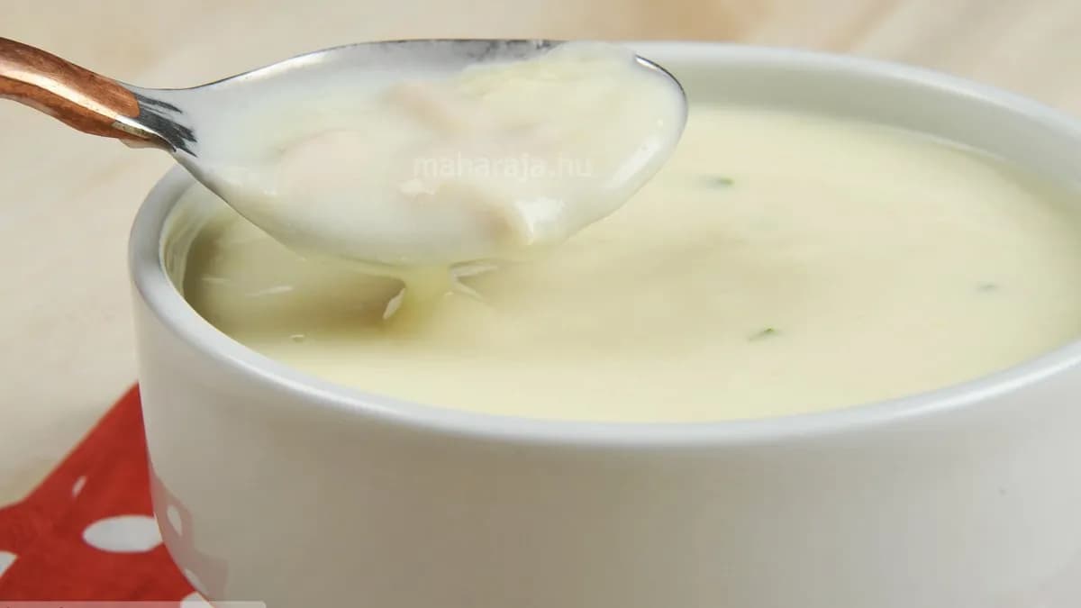 Csirkeleves fokhagymával és borssal (Chicken Soup)