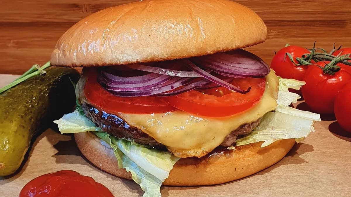 SPICY ANGUS MARHA BURGER