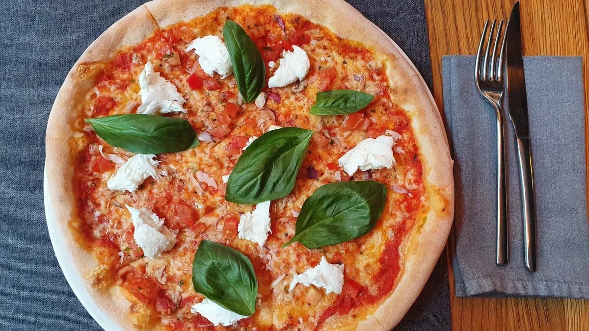 CAPRESE PIZZA20cm