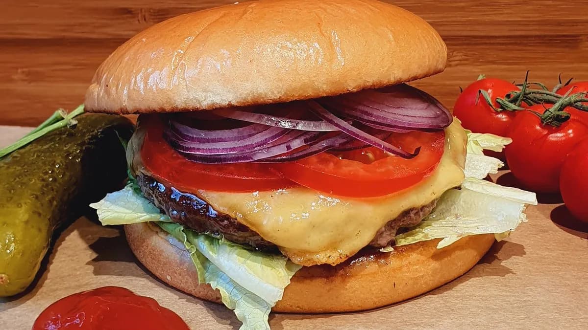 CLASSIC ANGUS MARHA BURGER