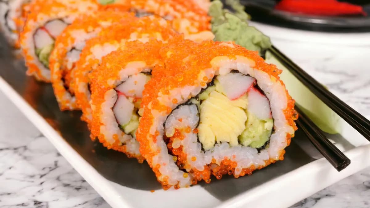 Kalifornia tekercs (Uborka, Tojás, Surimi, Ráktojás)