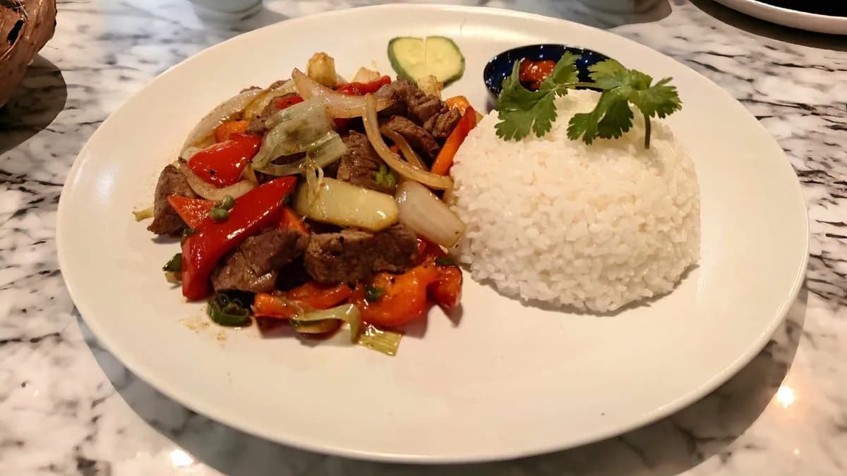 Grillezett borsos marhahús rizzsel