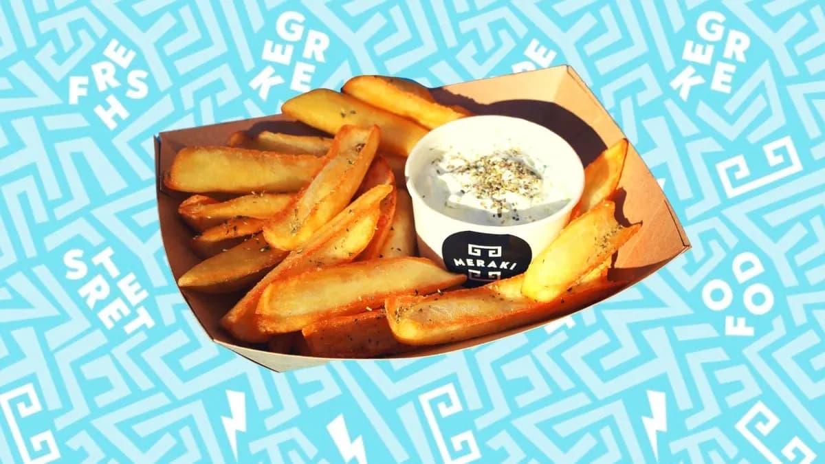 Görögburgonya tzatzikivel