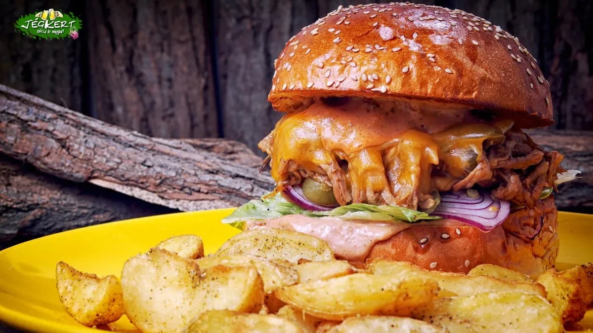 Tépett malachúsos burger (köret nélkül)