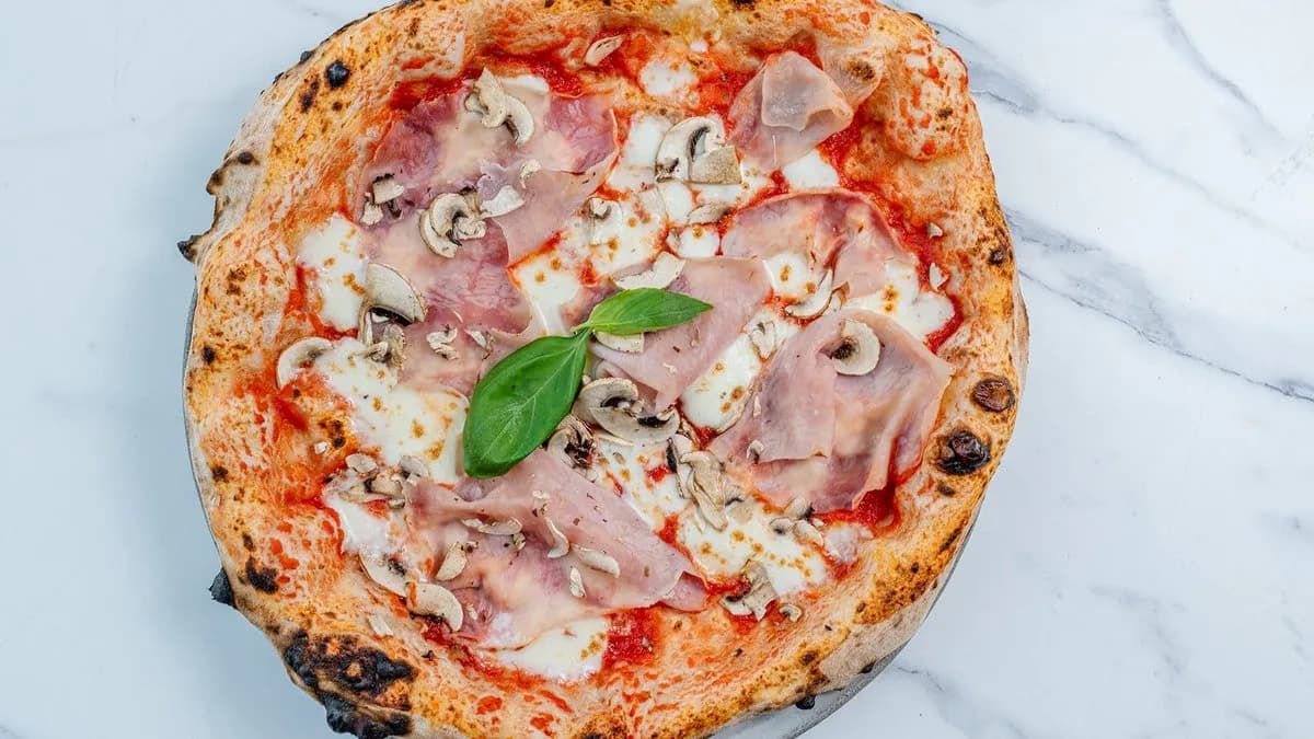 Pizza Prosciutto e funghi