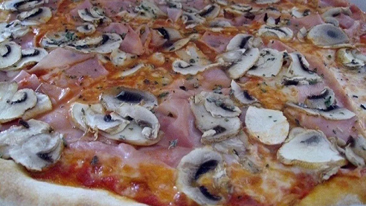 Pizza Regina