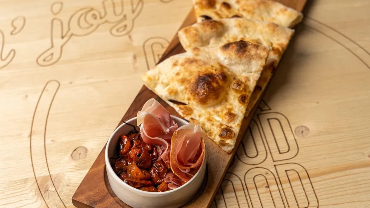 Pizzakenyér sültpari-parma