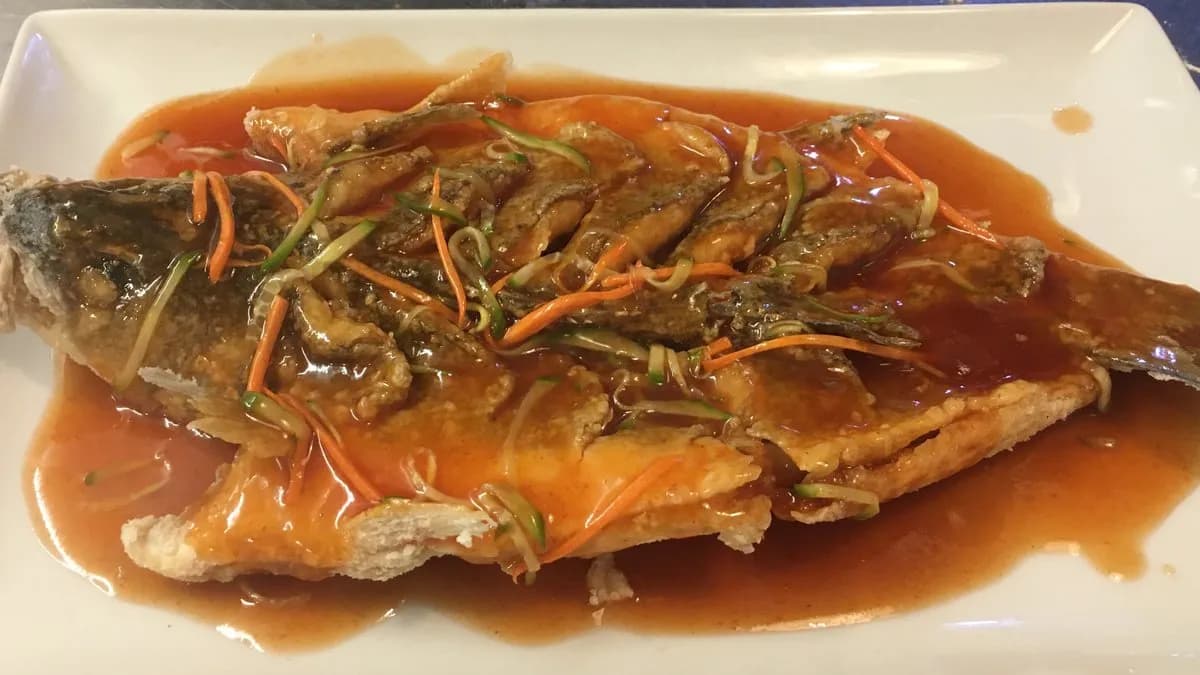 F02 Édes-savanyú hal 糖醋鱼