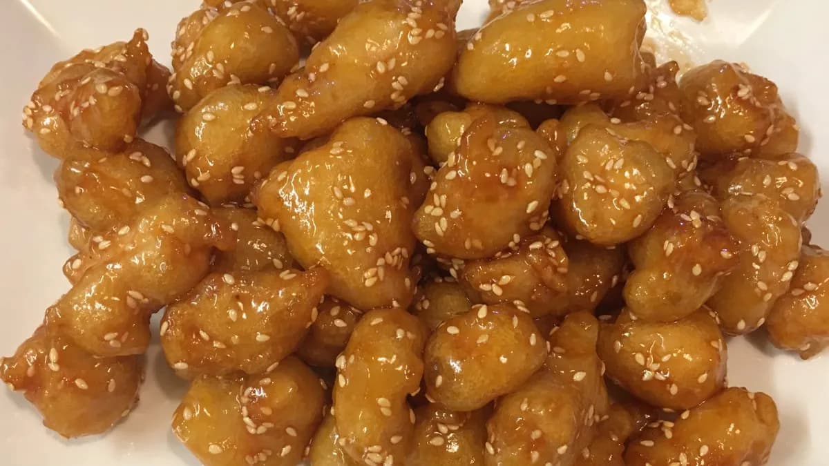 C14 Szezámmagos csirke 芝麻鸡