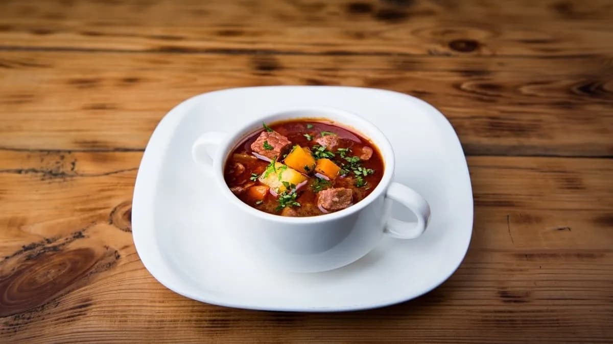 BBC gulyásleves (kis adag)