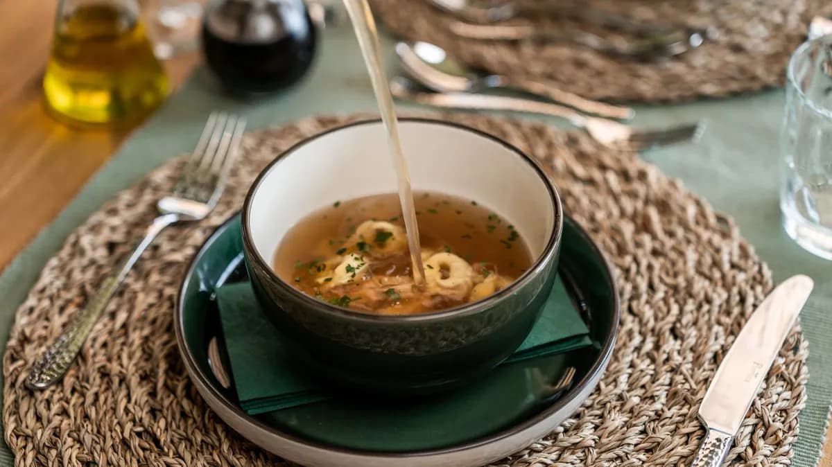 Tortellini in brodo
