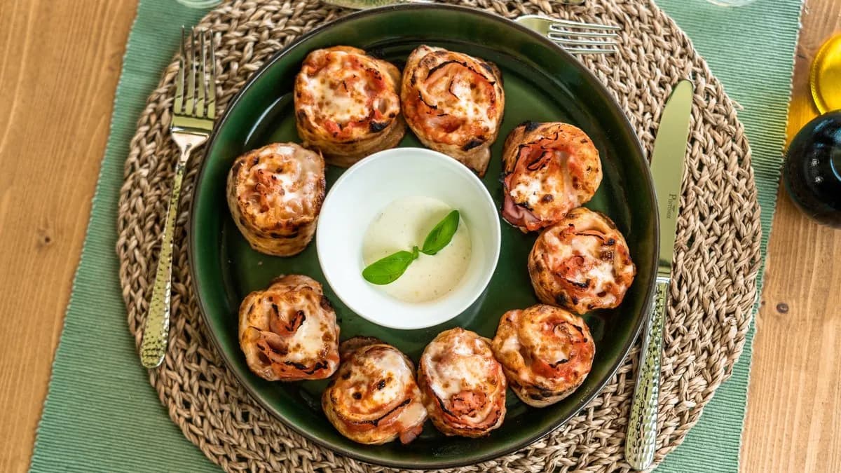Rotolo di Pizza Salame Piccante