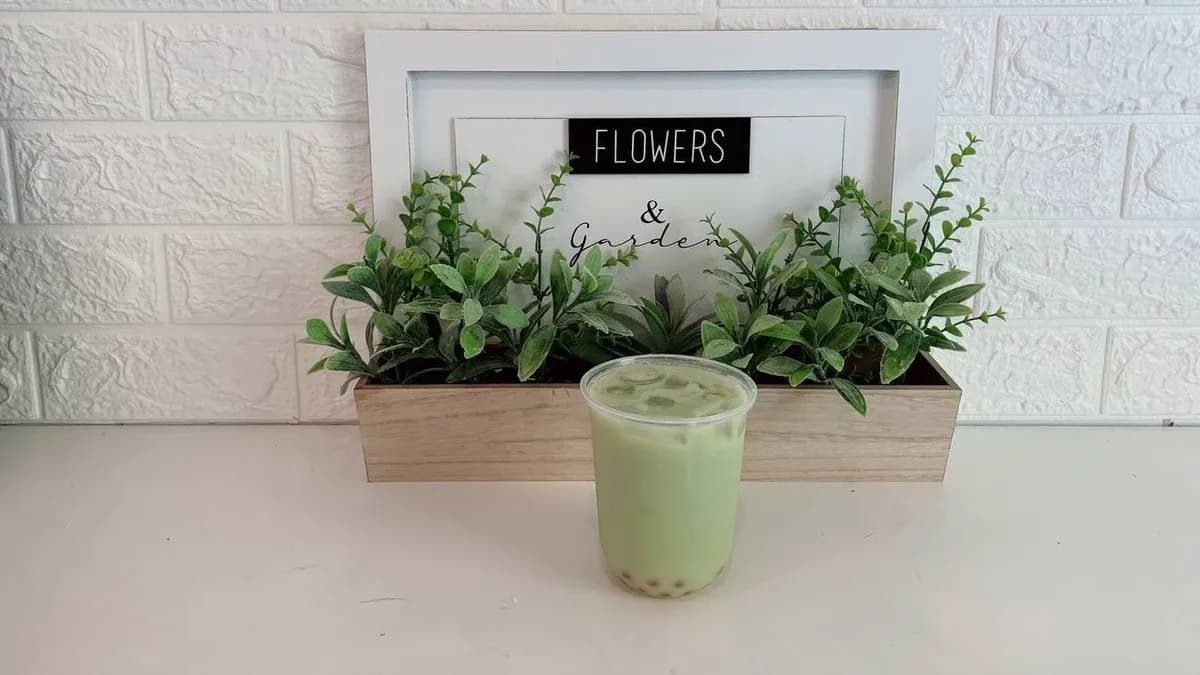 Honeydew melon milk cream