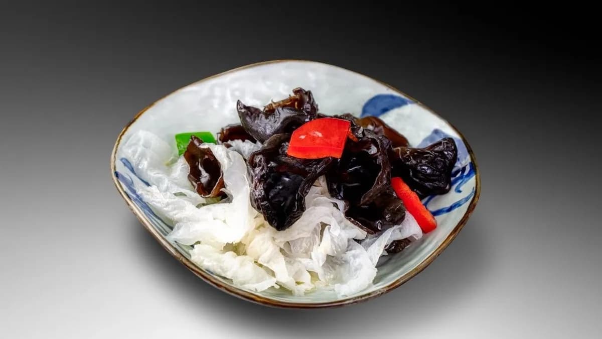 S6. Ízletes Fehér és Fekete Fafülgomba