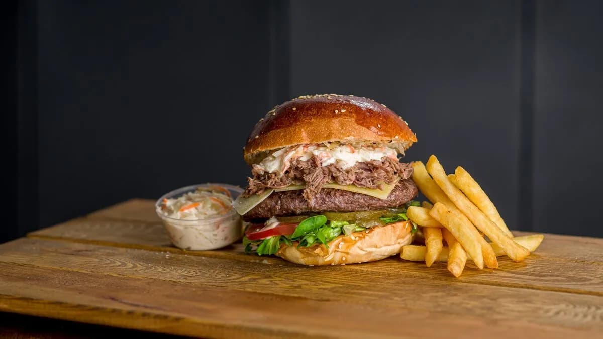 Pulled Beef burger