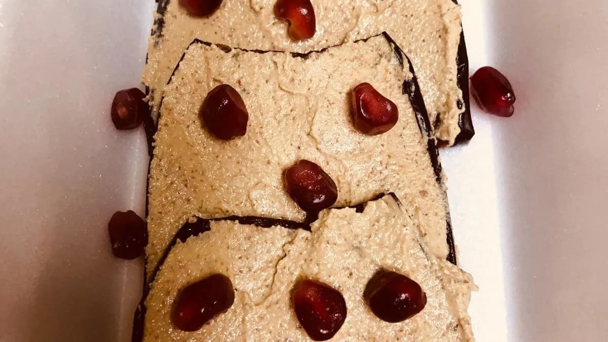 Fűszeres dióval töltött padlizsán