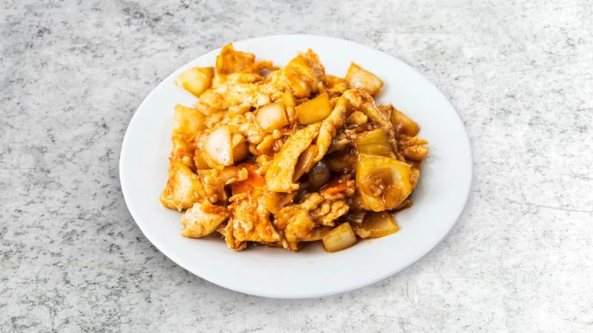 29. Hagymás csirkehús (500ml)