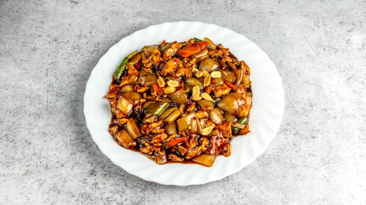 46. Mogyorós csirke (750ml)