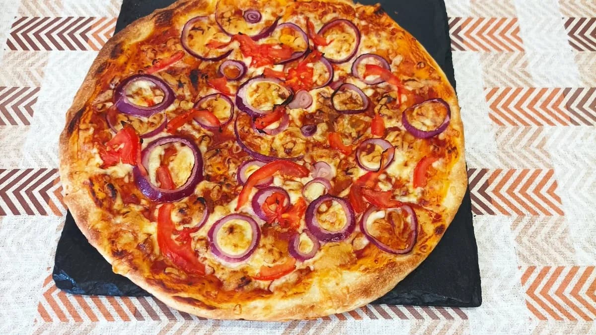 Margherita pizza (Halal)