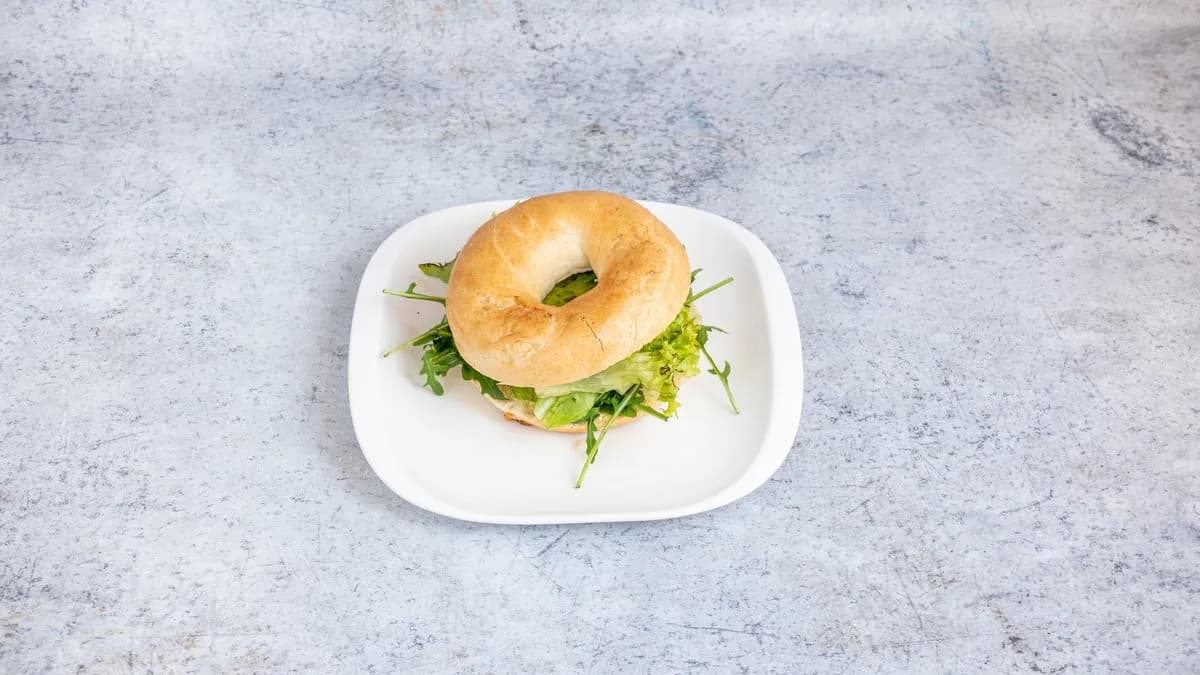 Szalámis bagel
