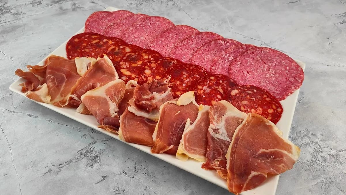 Tabla de Jamones y Embutidos Seleccionados (6 Pax)