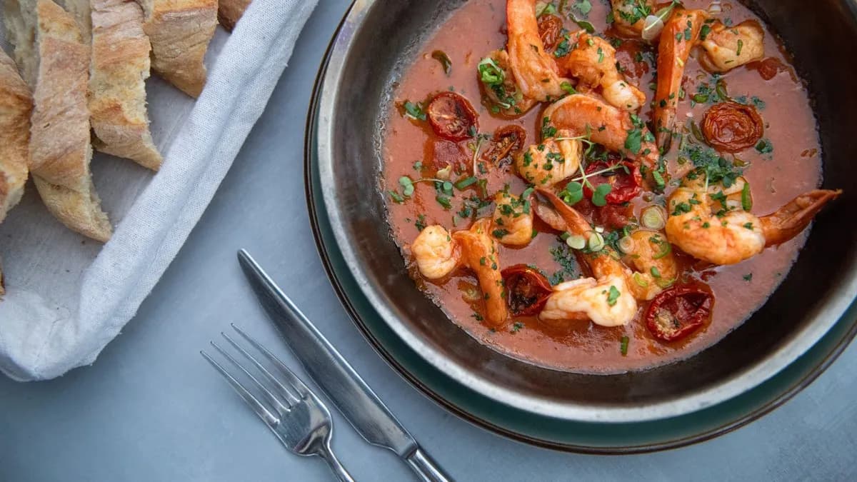 Fokhagymás-chilis tigrisrák, kovászos kenyér