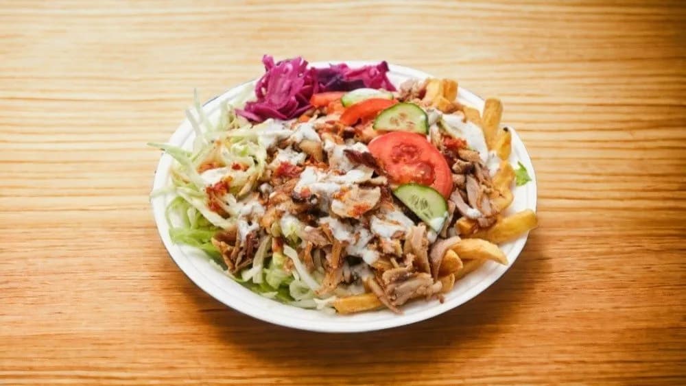 Csirkehúsos gyros tál választható 0,5 literes üdítővel