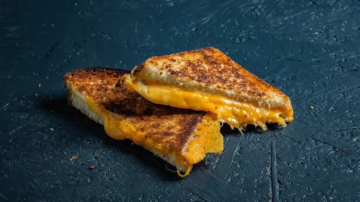 GRILLED CHEESE SANDWICH
