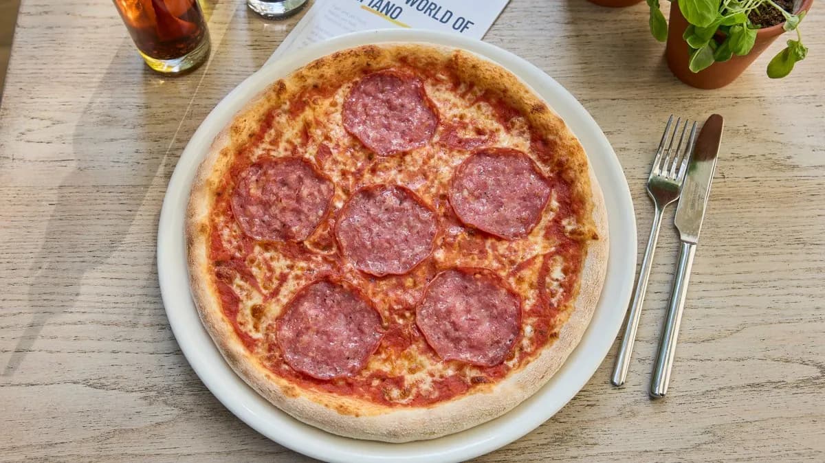 PIZZA SALAME NAPOLI