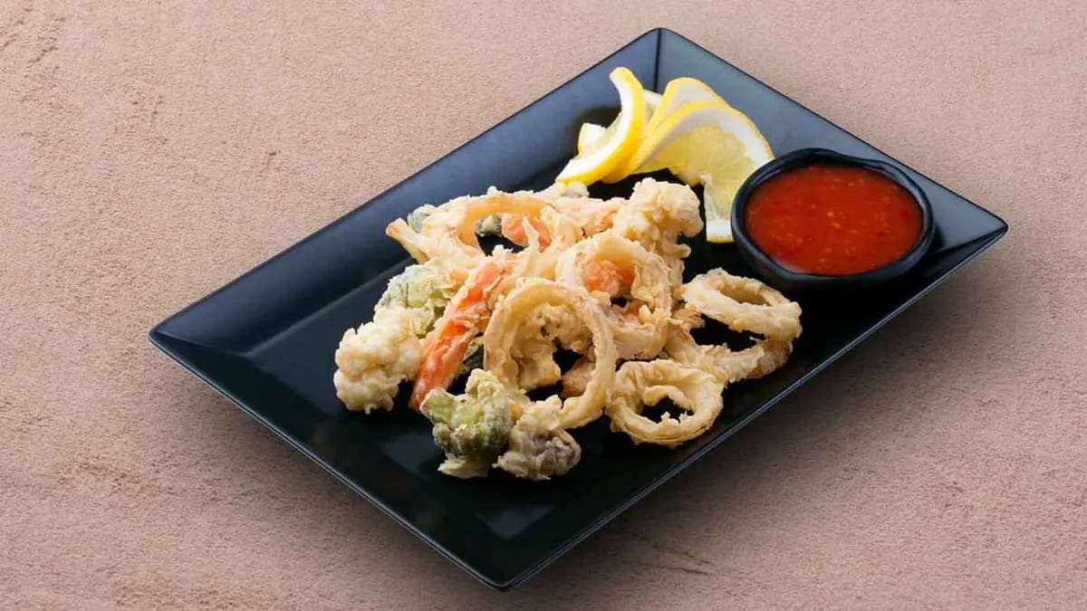 Tempura - bundában sült zöldségek, édes chili mártással