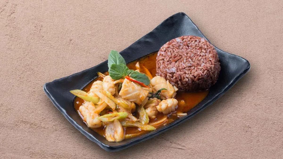 Pla Muk Naam Prik Pao 🌶️