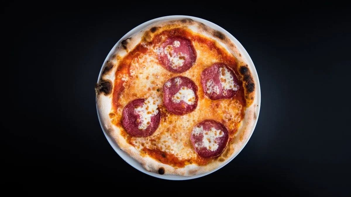 Pizza Salame