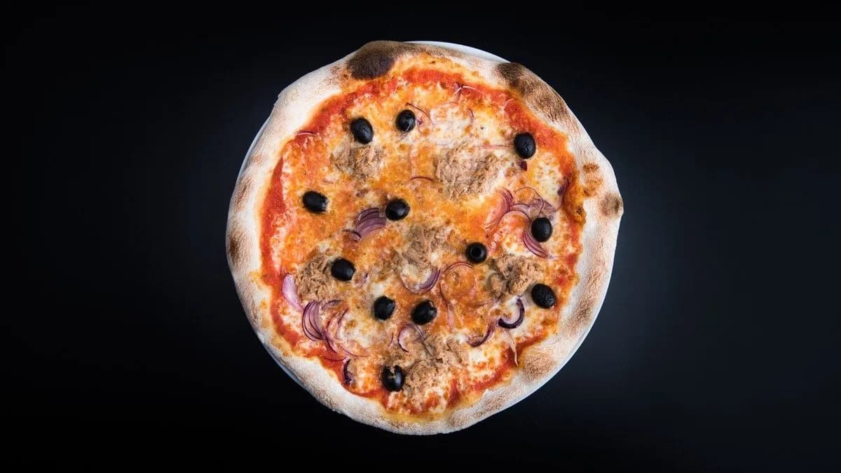 Pizza Tonno