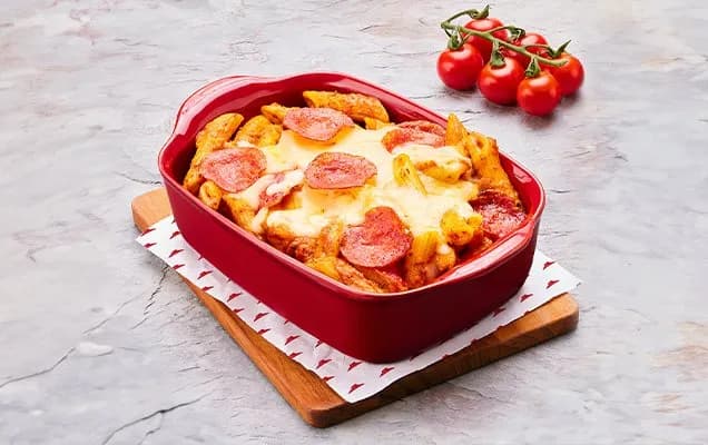 Olaszkolbászos sült tészta