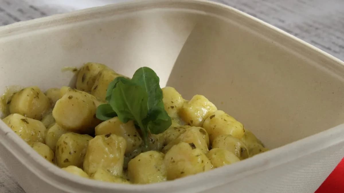 Gnocchi al pesto (V)