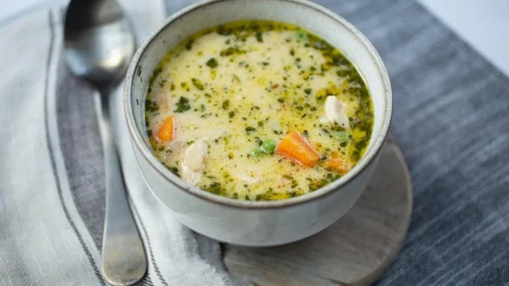 Tárkonyos csirkeraguleves