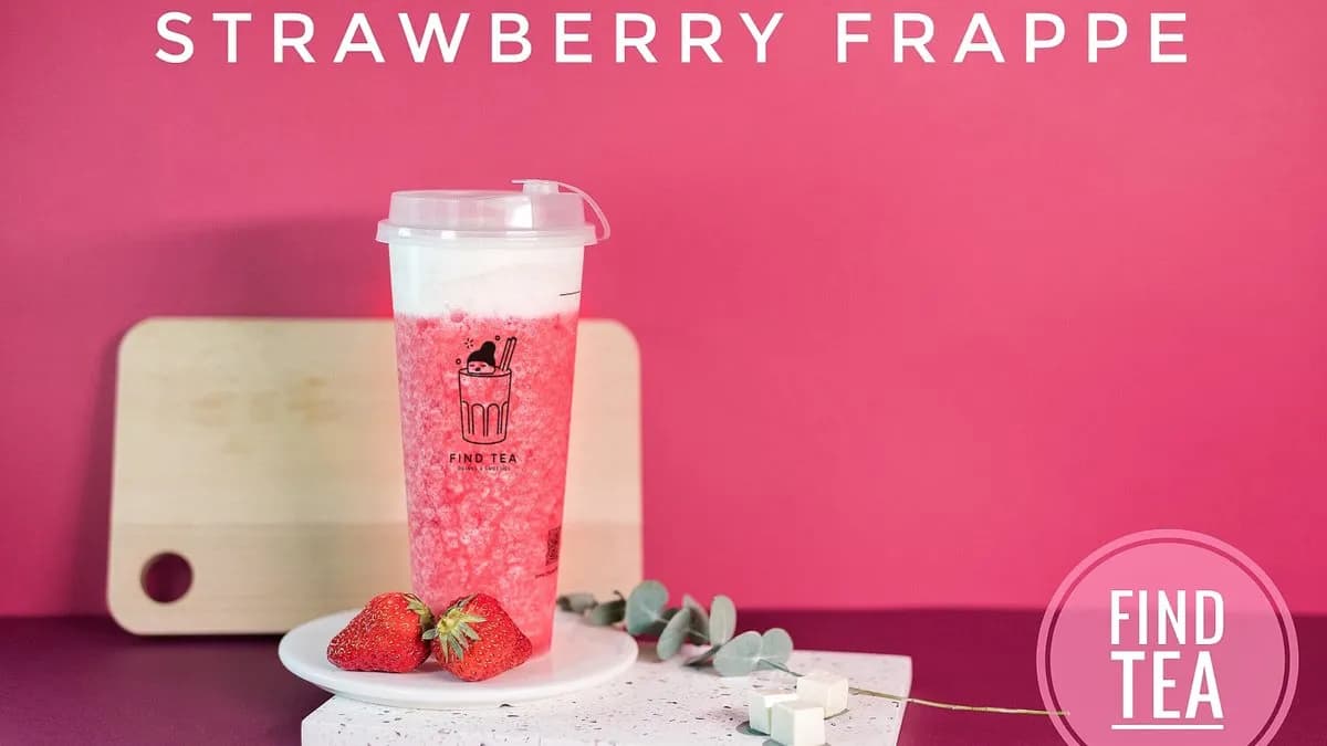 Cheese strawberry frappe L