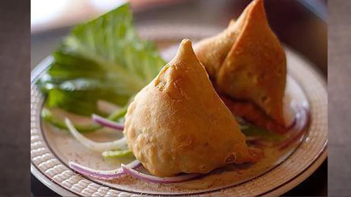 Csirke Samosa (2 db)