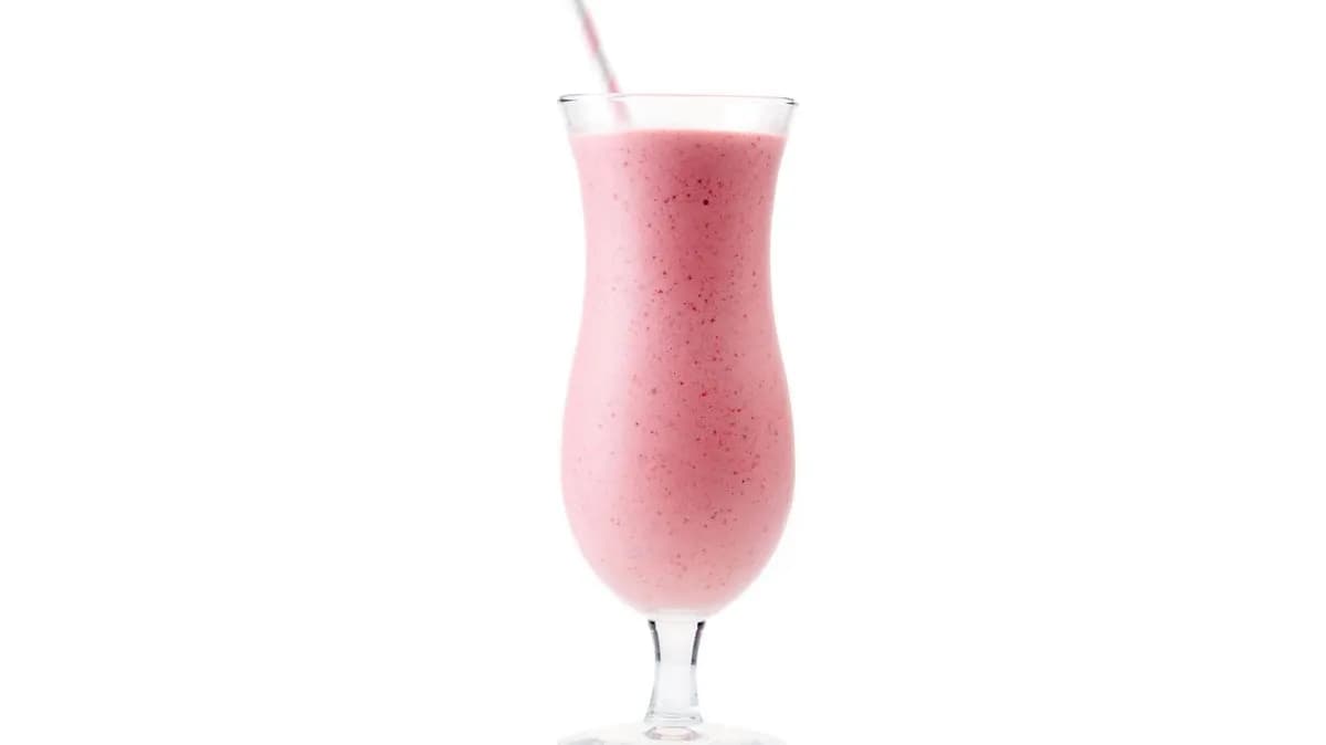 Strawberry Surprise Milkshake - Large