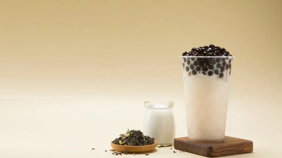 Jázminos Tejes Tea Tápiókával