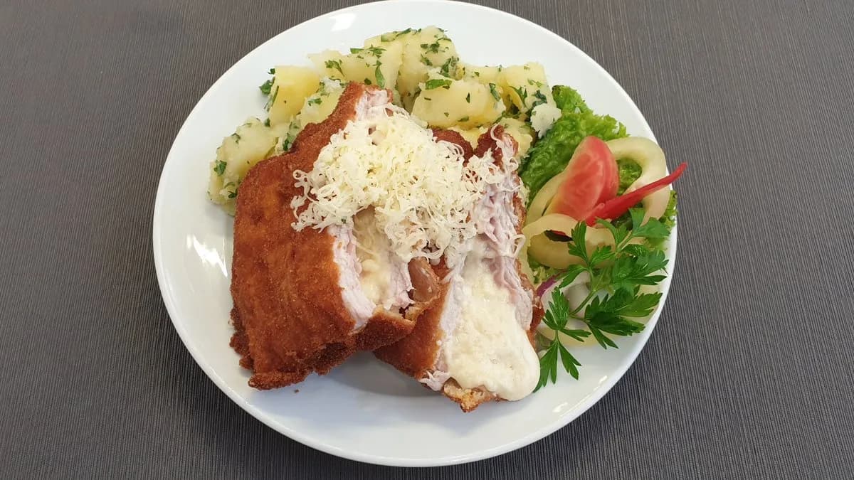 Cordon Bleu petrezselymes burgonyával