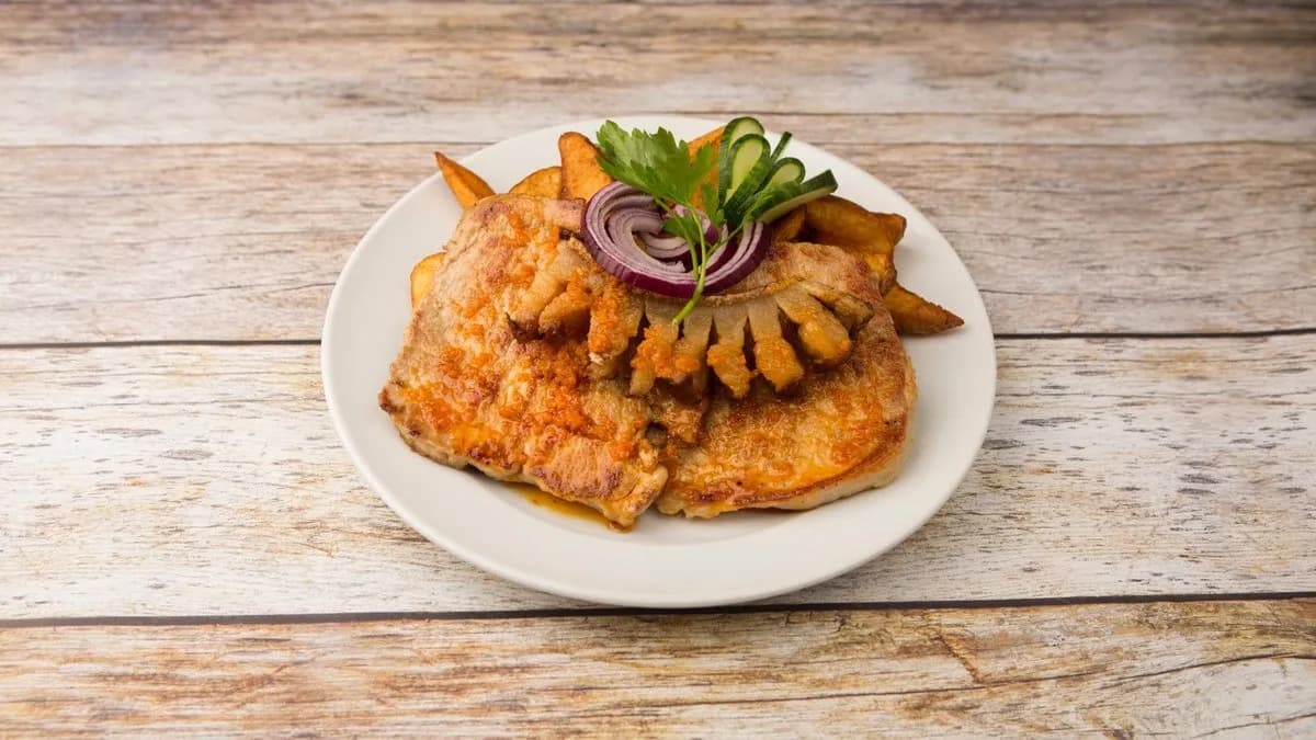 Cigány pecsenye fűszeres, héjas burgonyával